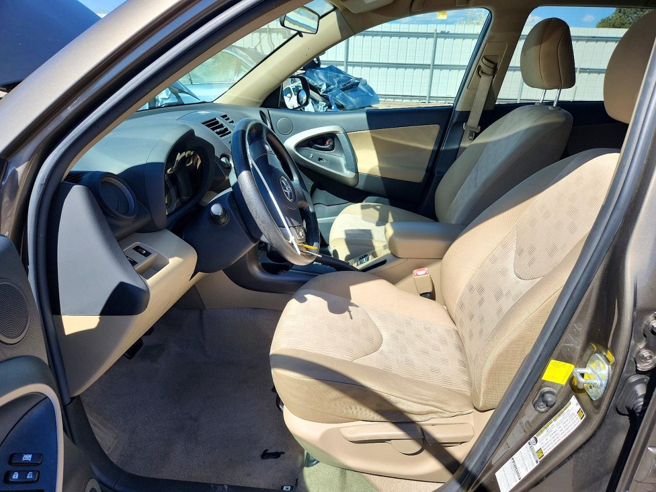 2012 Toyota Rav4 Base - Image 7