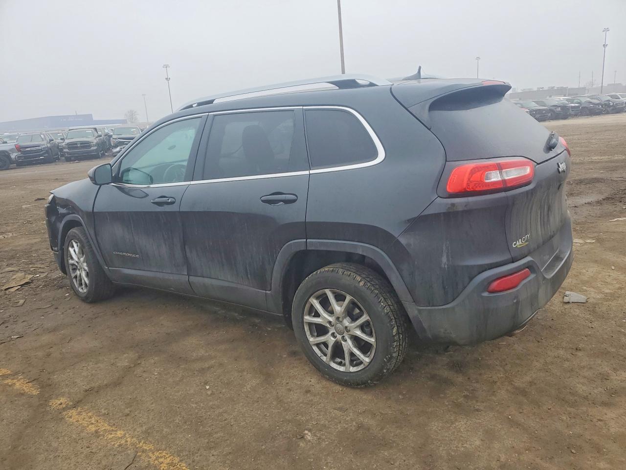 2016 Jeep Cherokee Latitude - Image 2