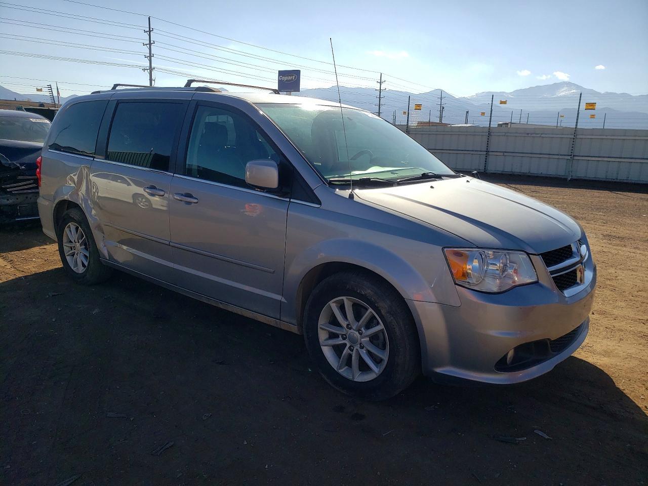 2017 Dodge Grand Caravan Sxt - Image 4