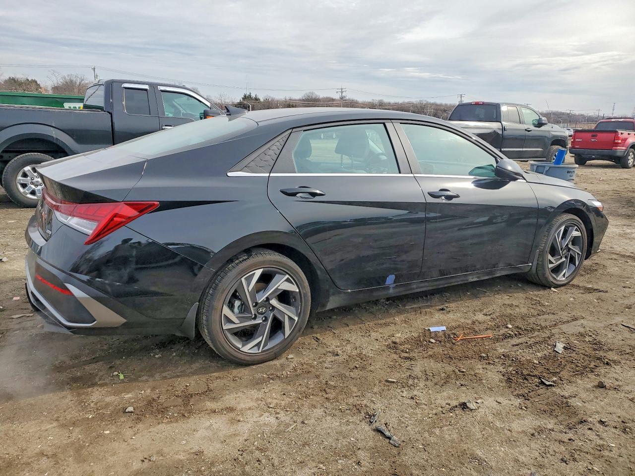 2025 Hyundai Elantra Hybrid Limited - Фото 3