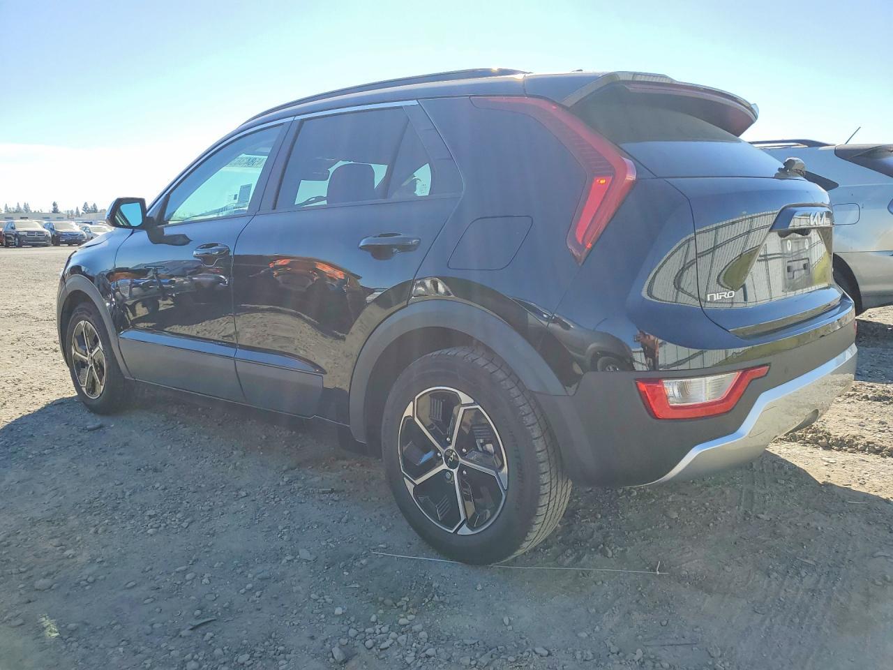 2024 Kia Niro Ex - Image 2