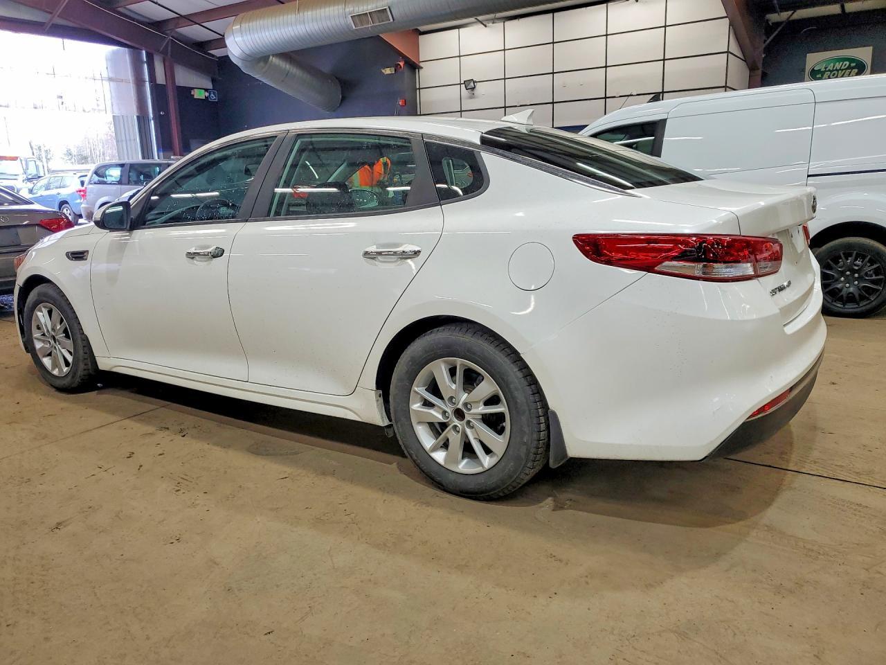 2016 Kia Optima Lx - Фото 2