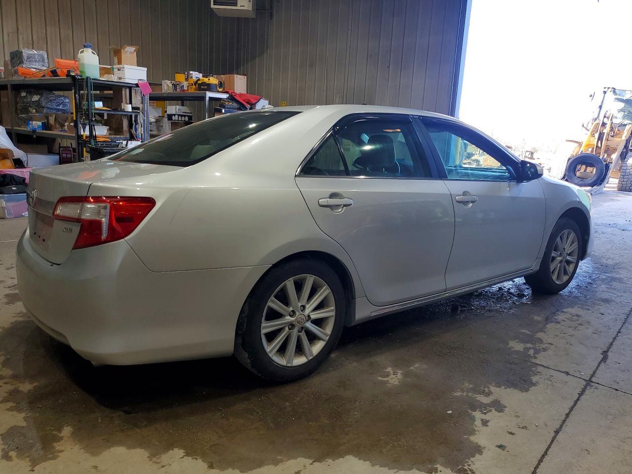 2012 Toyota Camry Xle - Фото 3