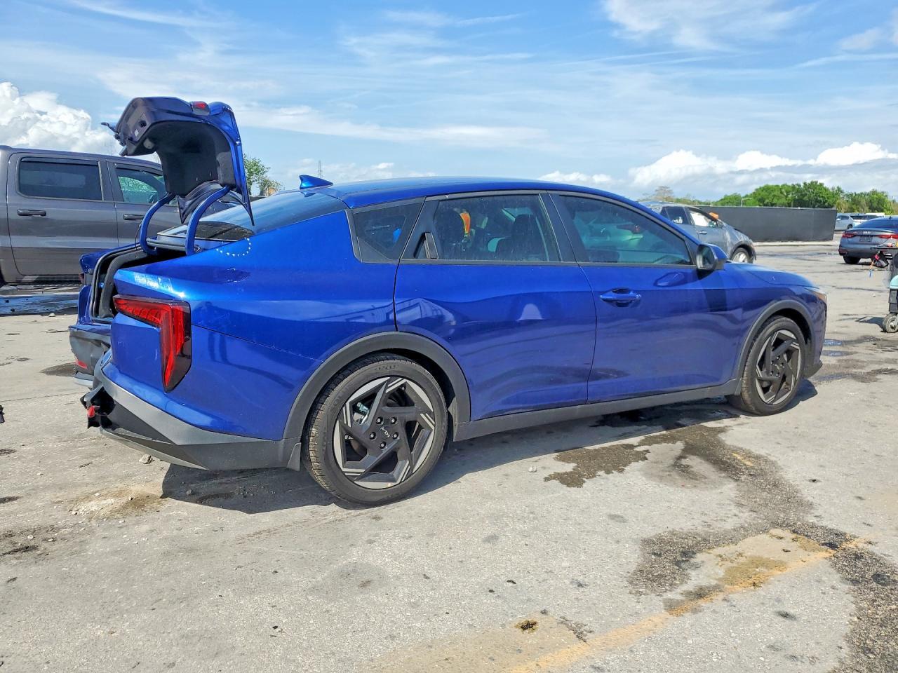2025 Kia K4 Ex - Фото 3