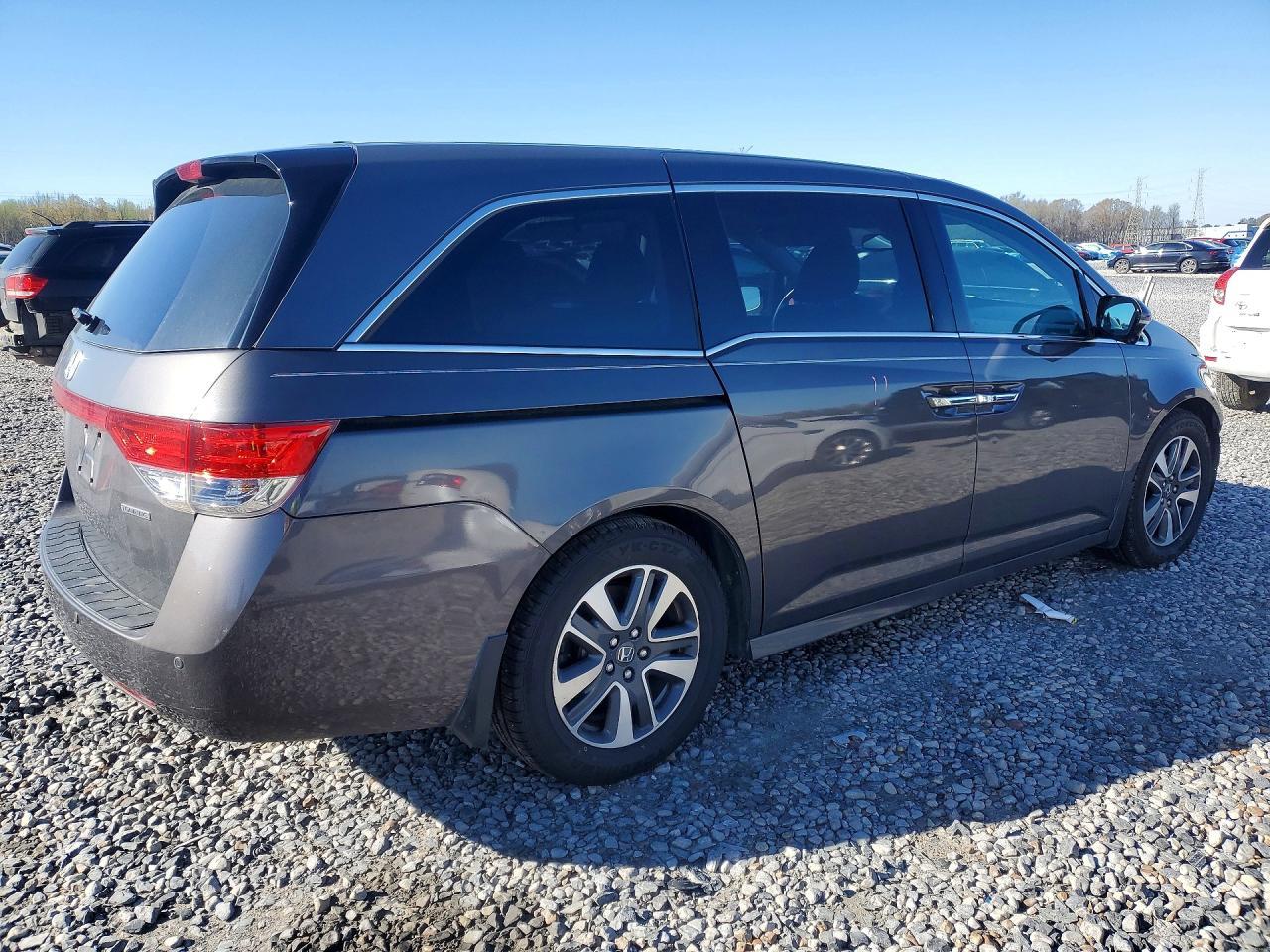2015 Honda Odyssey - Фото 3