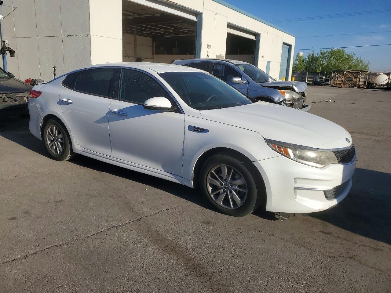 2018 Kia Optima Lx - Фото 4