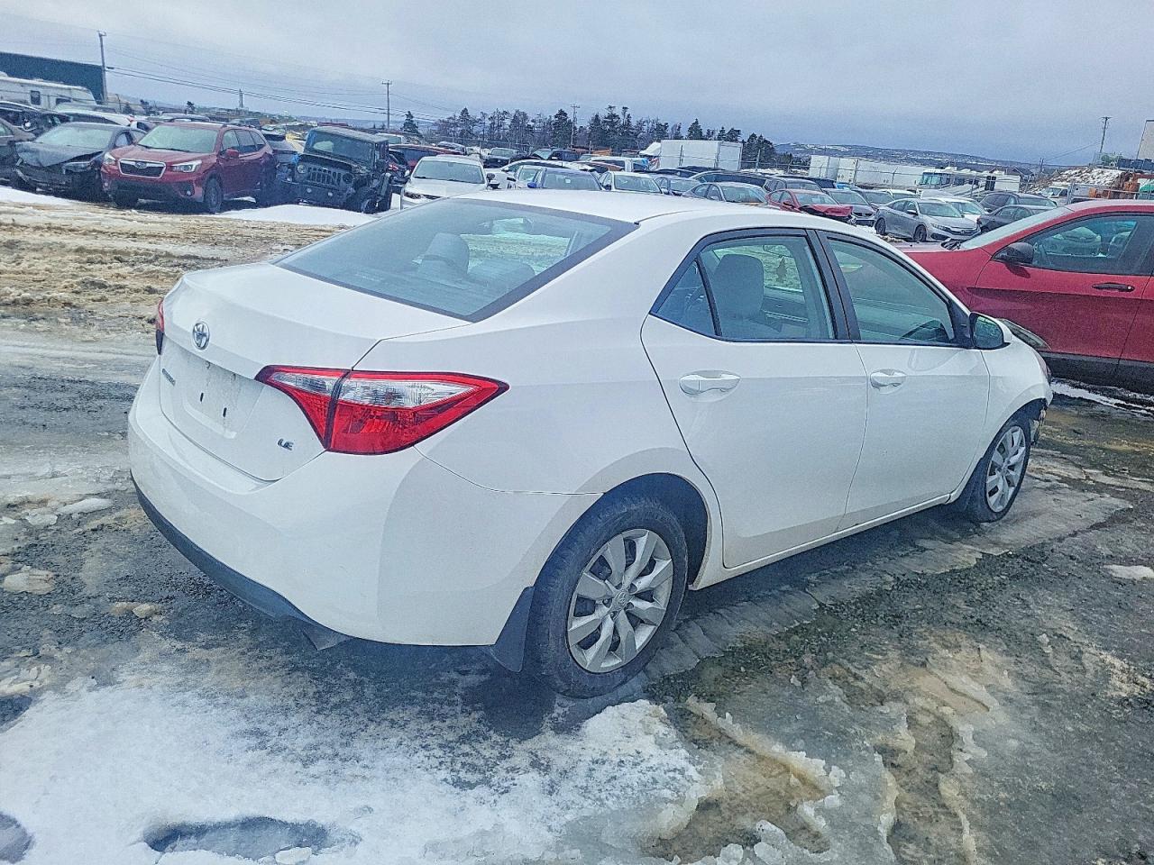 2015 Toyota Corolla L - Фото 3