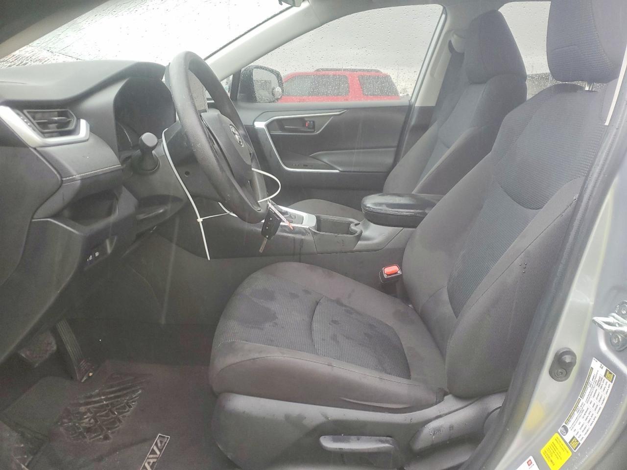 2023 Toyota Rav4 Le - Image 7