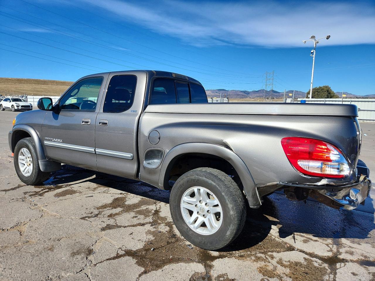 2004 Toyota Tundra Sr5 - Image 2