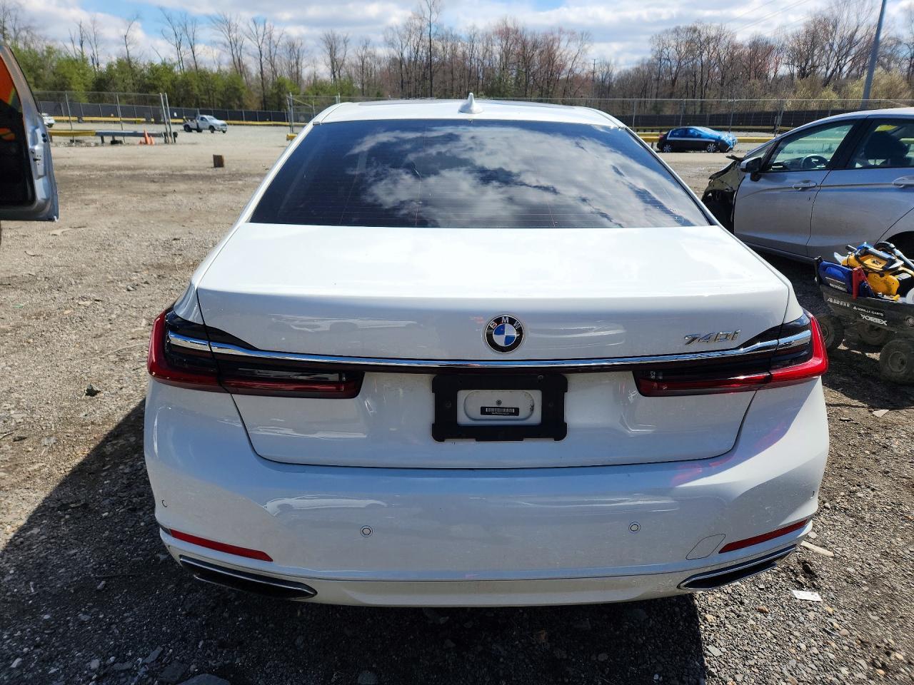 2022 BMW 740 I - Фото 6