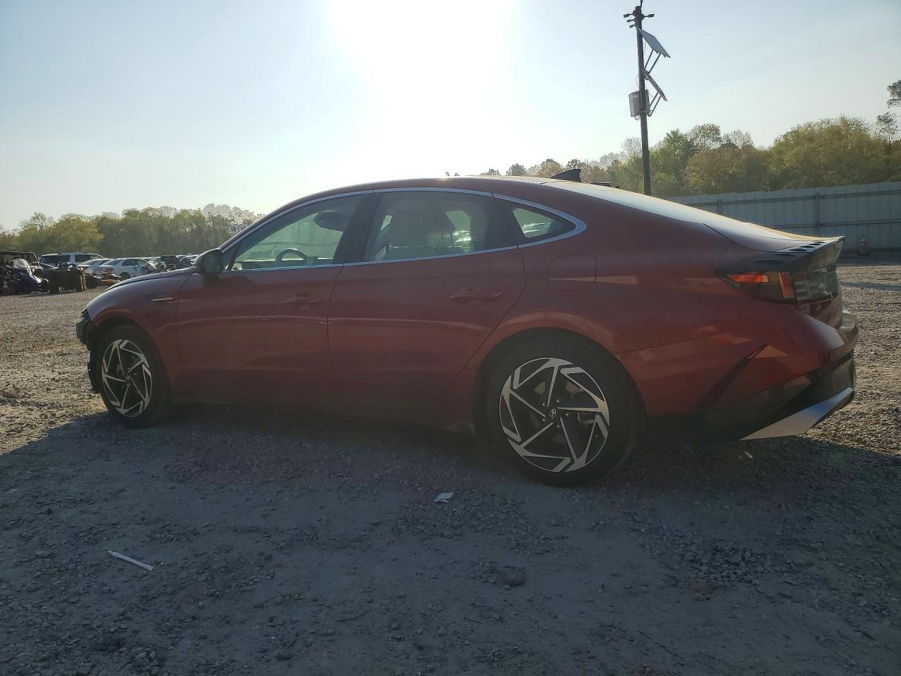 2025 Hyundai Sonata Sel Convenience - Image 2
