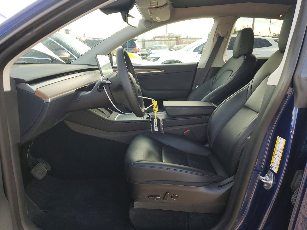 2023 Tesla Model Y - Фото 7