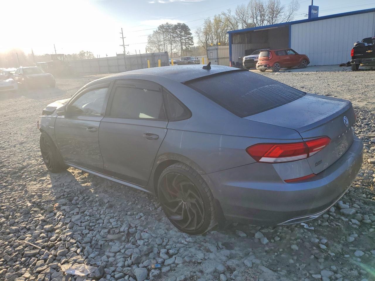 2021 Volkswagen Passat S - Фото 2