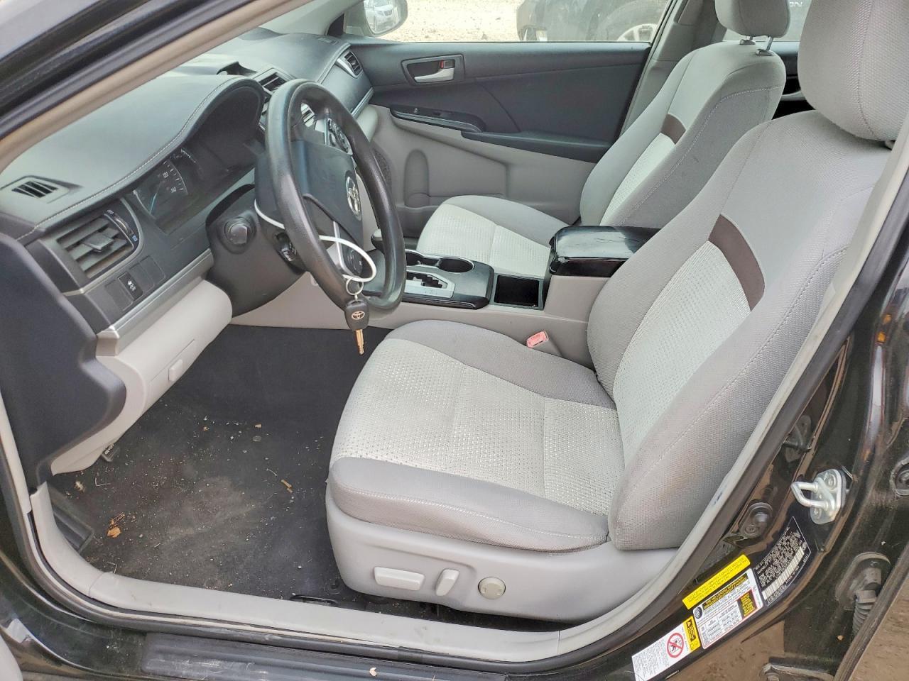 2012 Toyota Camry Le A - Image 7