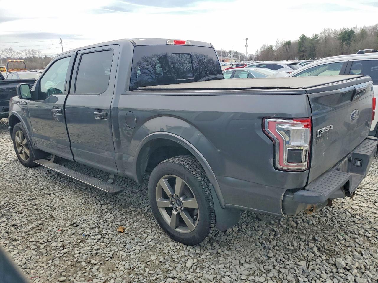 2015 Ford F150 Supercrew - Фото 2
