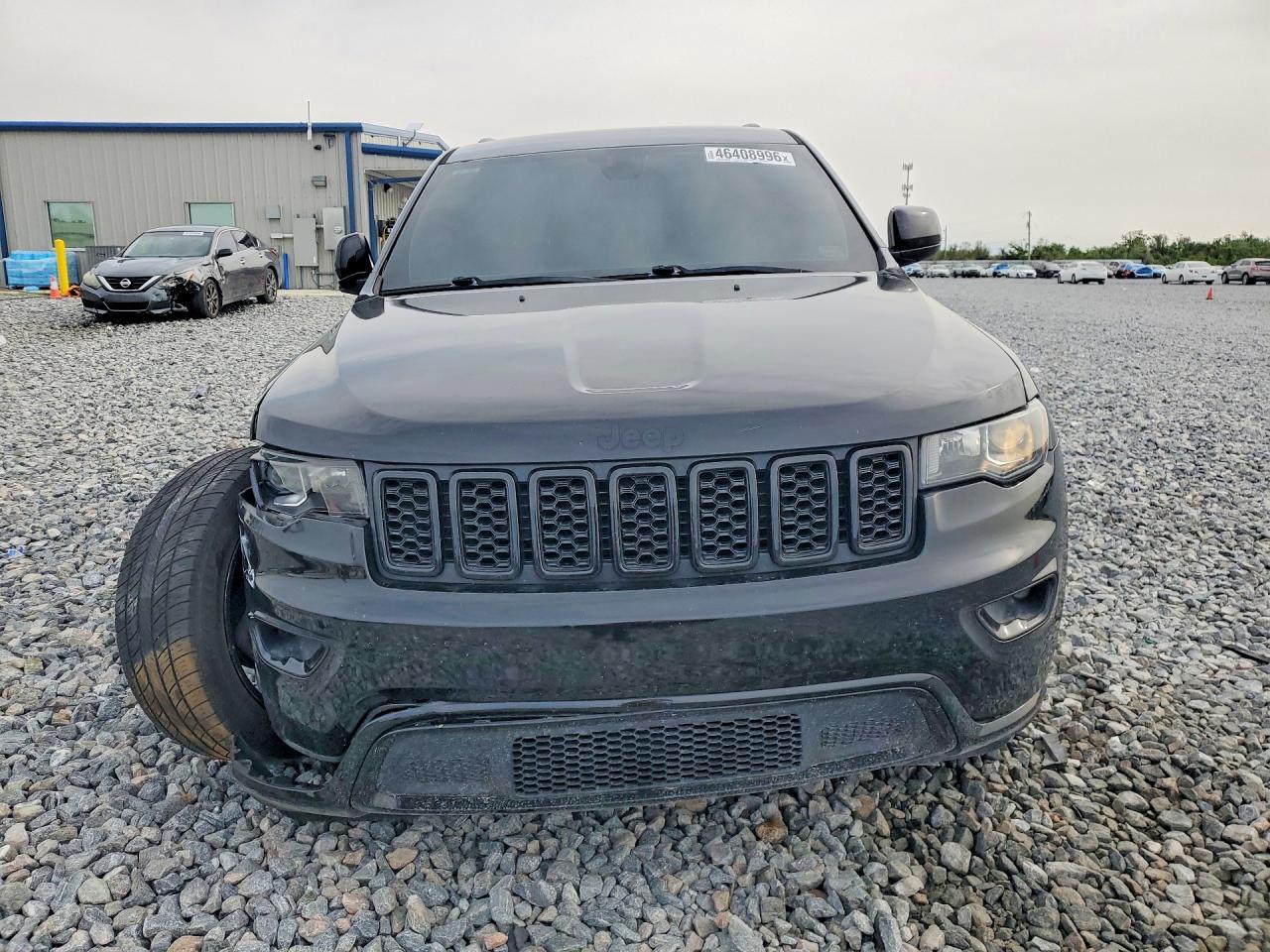 2018 Jeep Grand Cherokee Laredo - Image 5