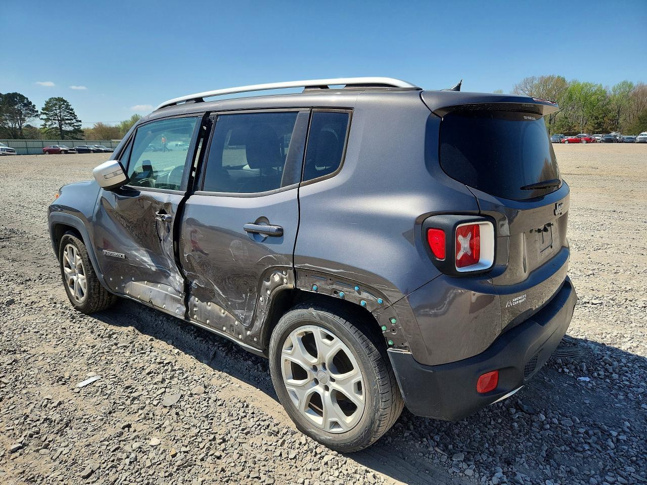 2016 Jeep Renegade Limited - Фото 2