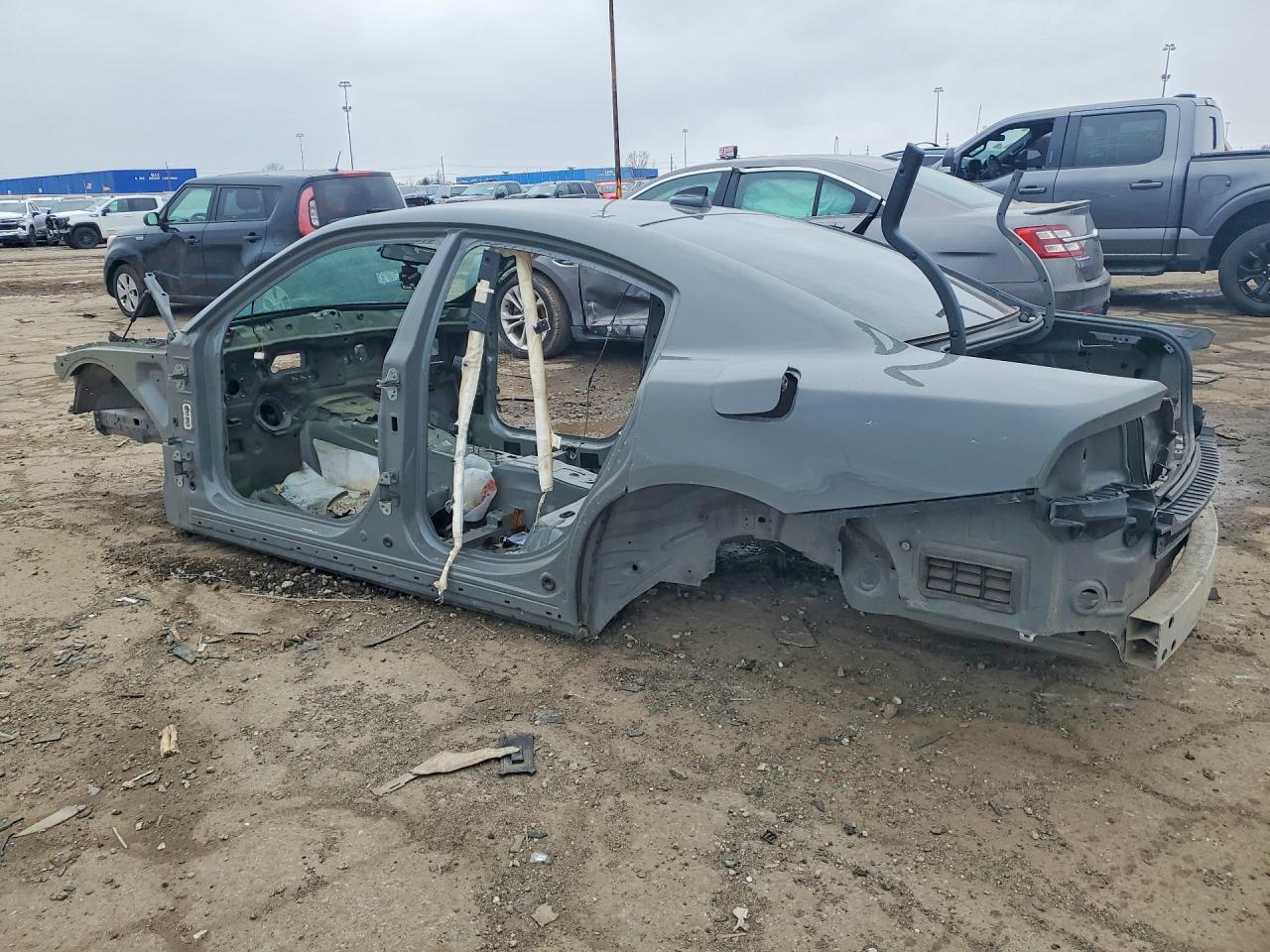 2018 Dodge Charger R - Image 2