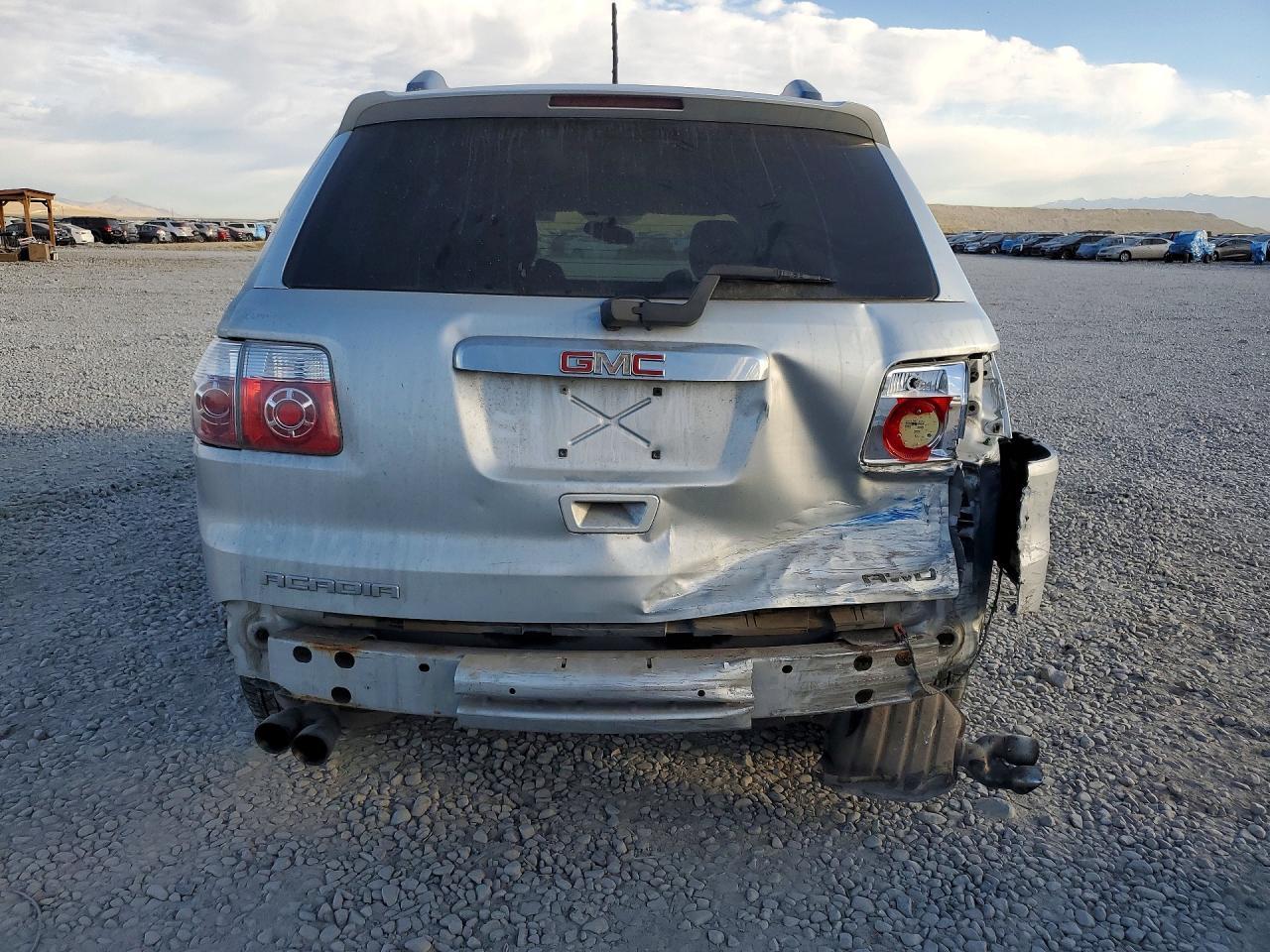 2010 GMC Acadia - Фото 6