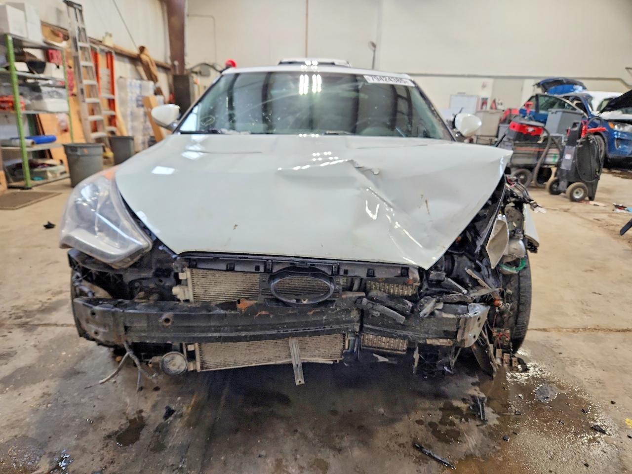 2015 Hyundai Veloster Turbo R-Spec - Фото 5