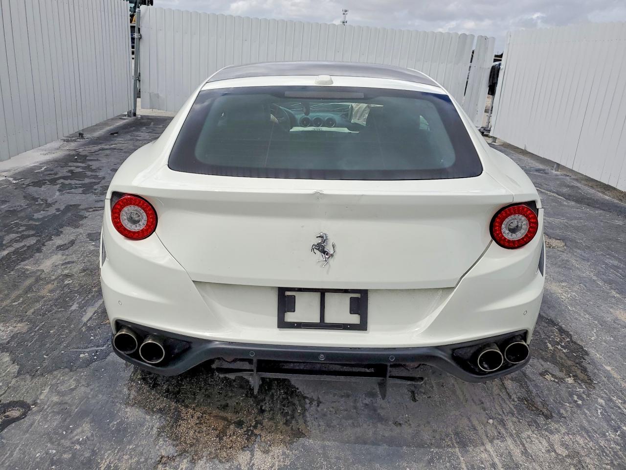 2015 Ferrari Ff - Image 6
