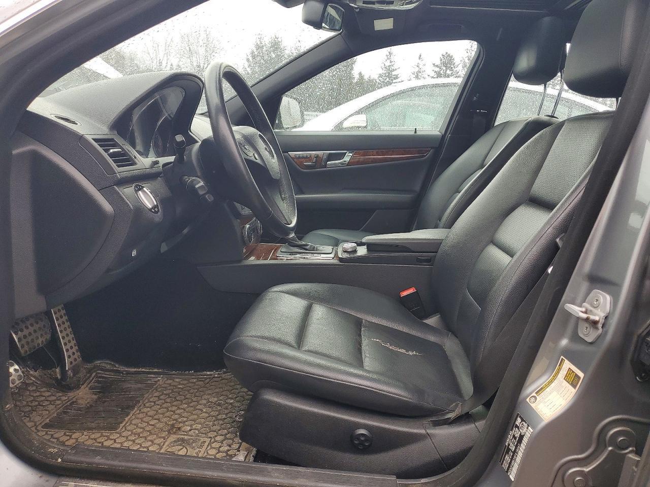 2010 Mercedes-Benz C 300 4Matic - Фото 7