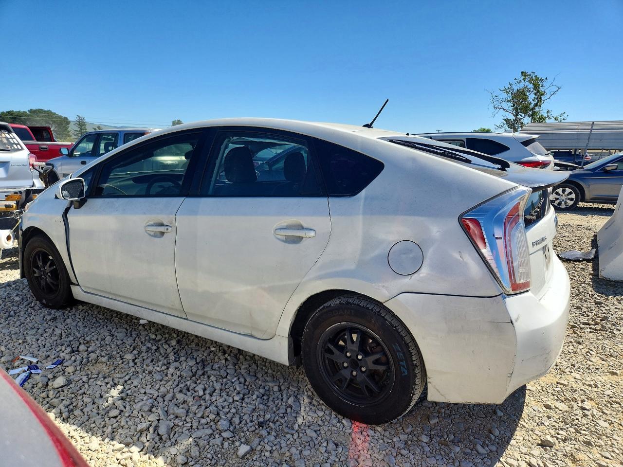 2015 Toyota Prius Two - Фото 2