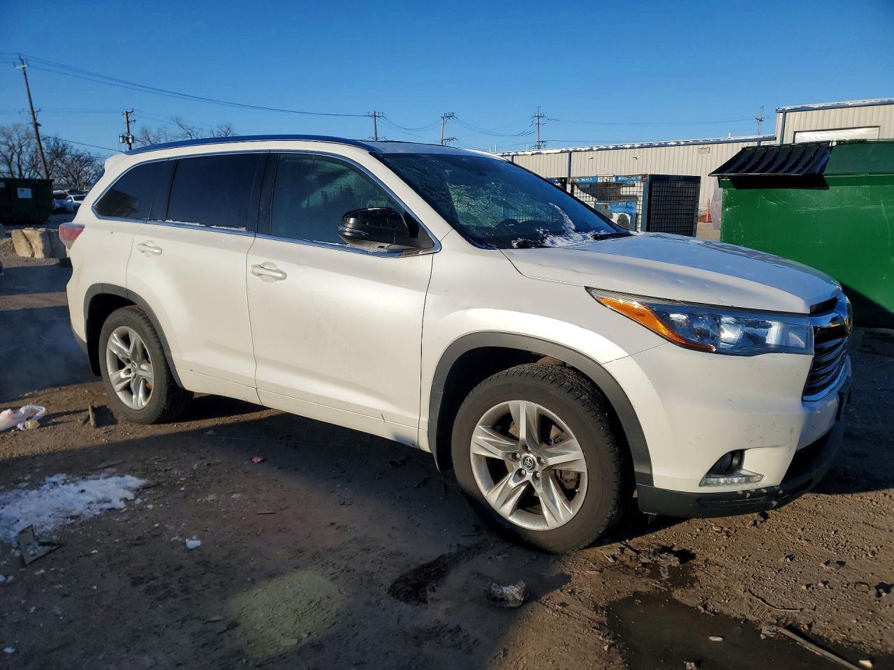 2016 Toyota Highlander Limited Platinum - Image 4