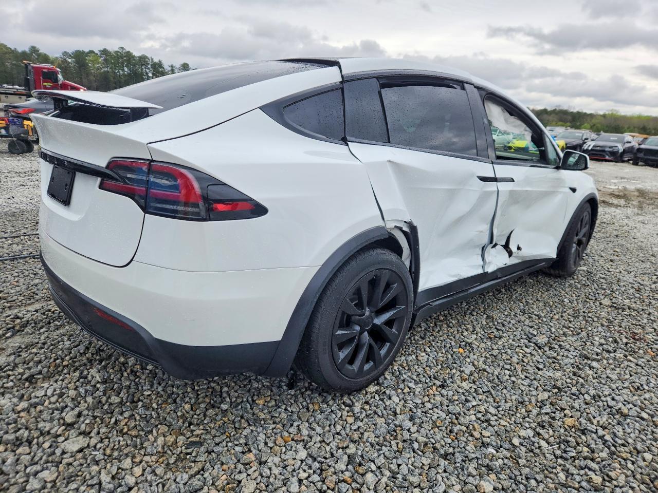 2023 Tesla Model X - Image 3
