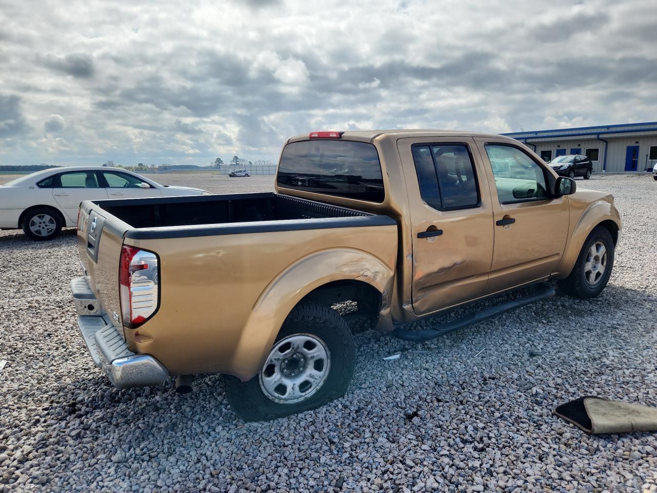 2005 Nissan Frontier Se - Фото 3