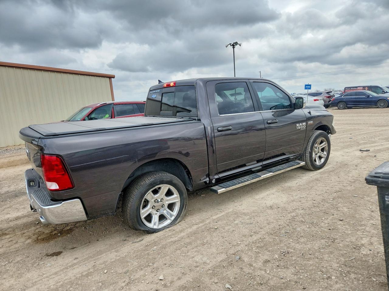 2019 Ram 1500 Classic Slt - Image 3