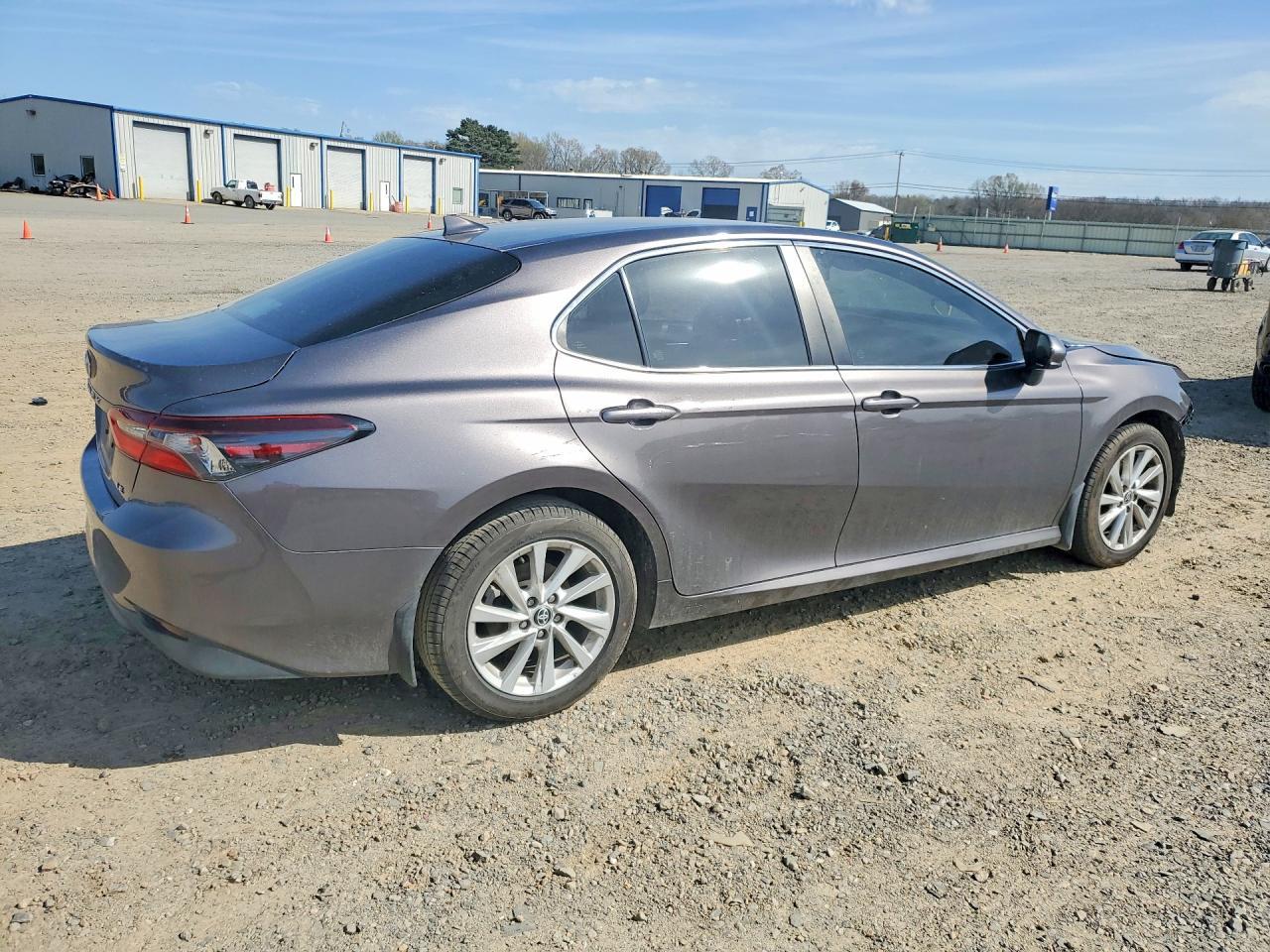 2022 Toyota Camry Le - Image 3