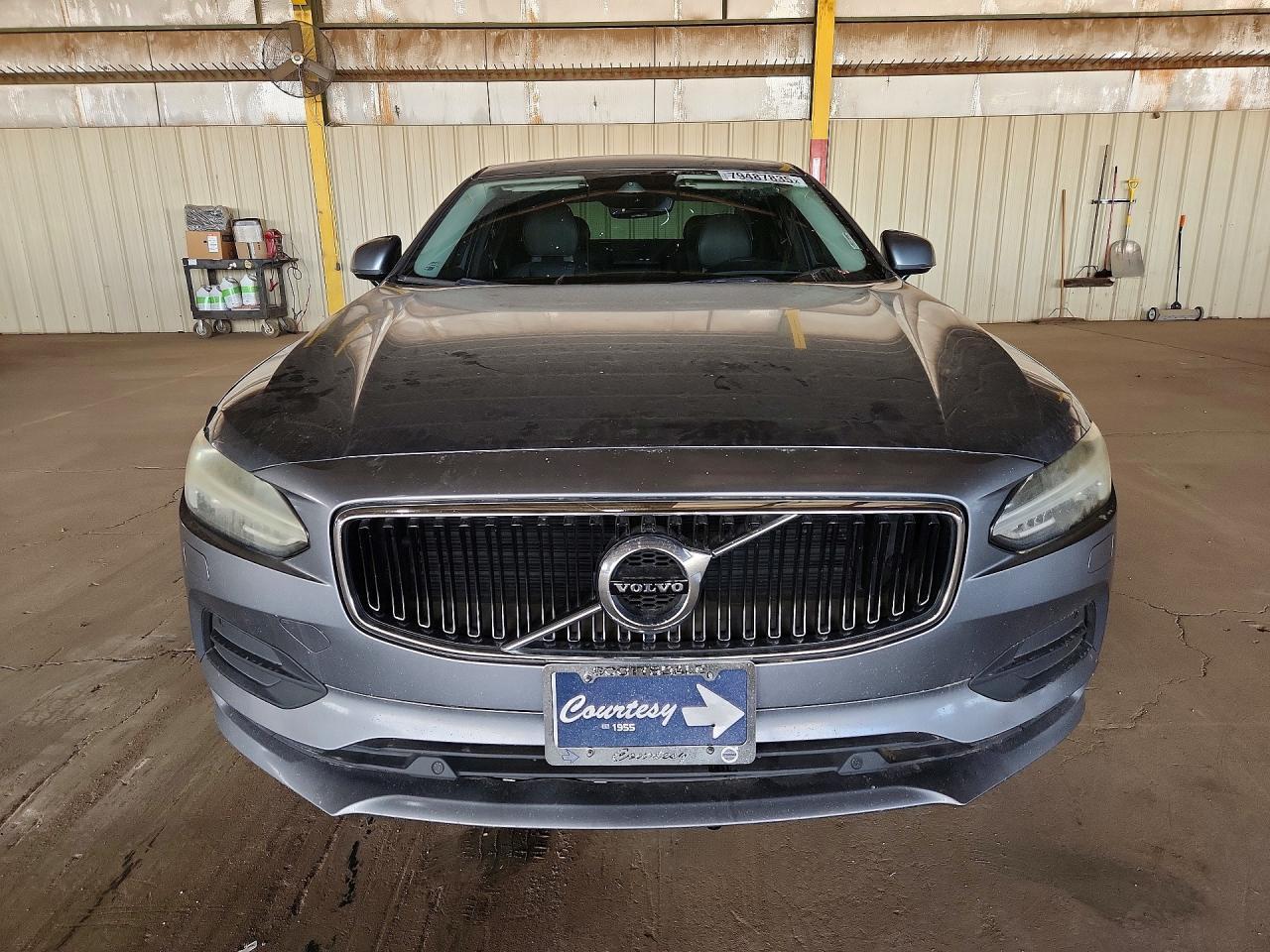 2017 Volvo S90 T5 Momentum - Image 5
