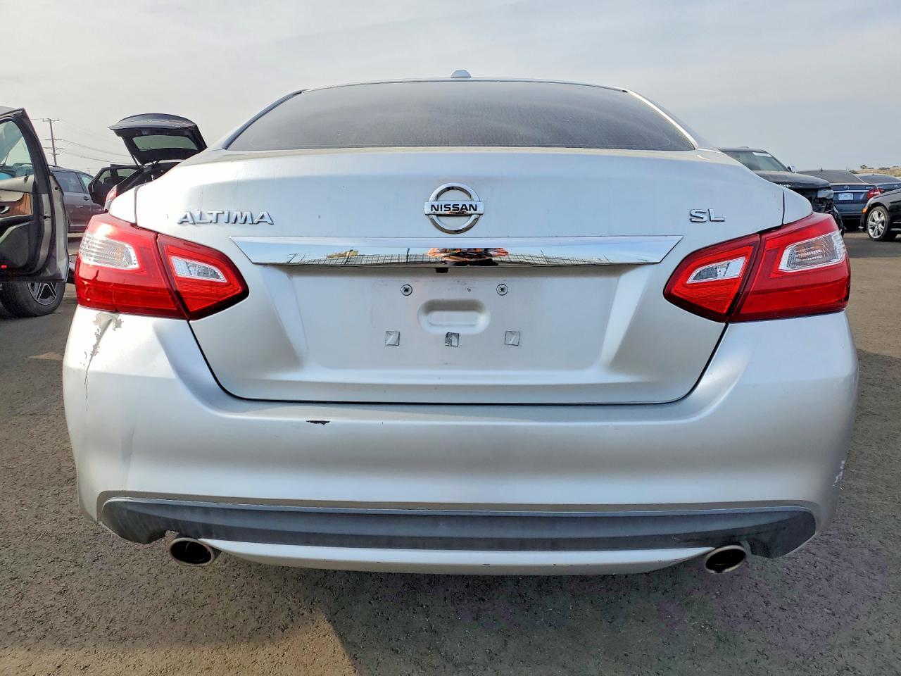 2017 Nissan Altima 2.5 Sl - Image 6