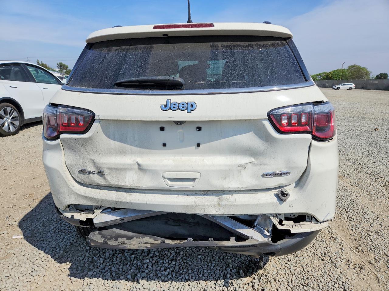 2020 Jeep Compass Latitude - Фото 6