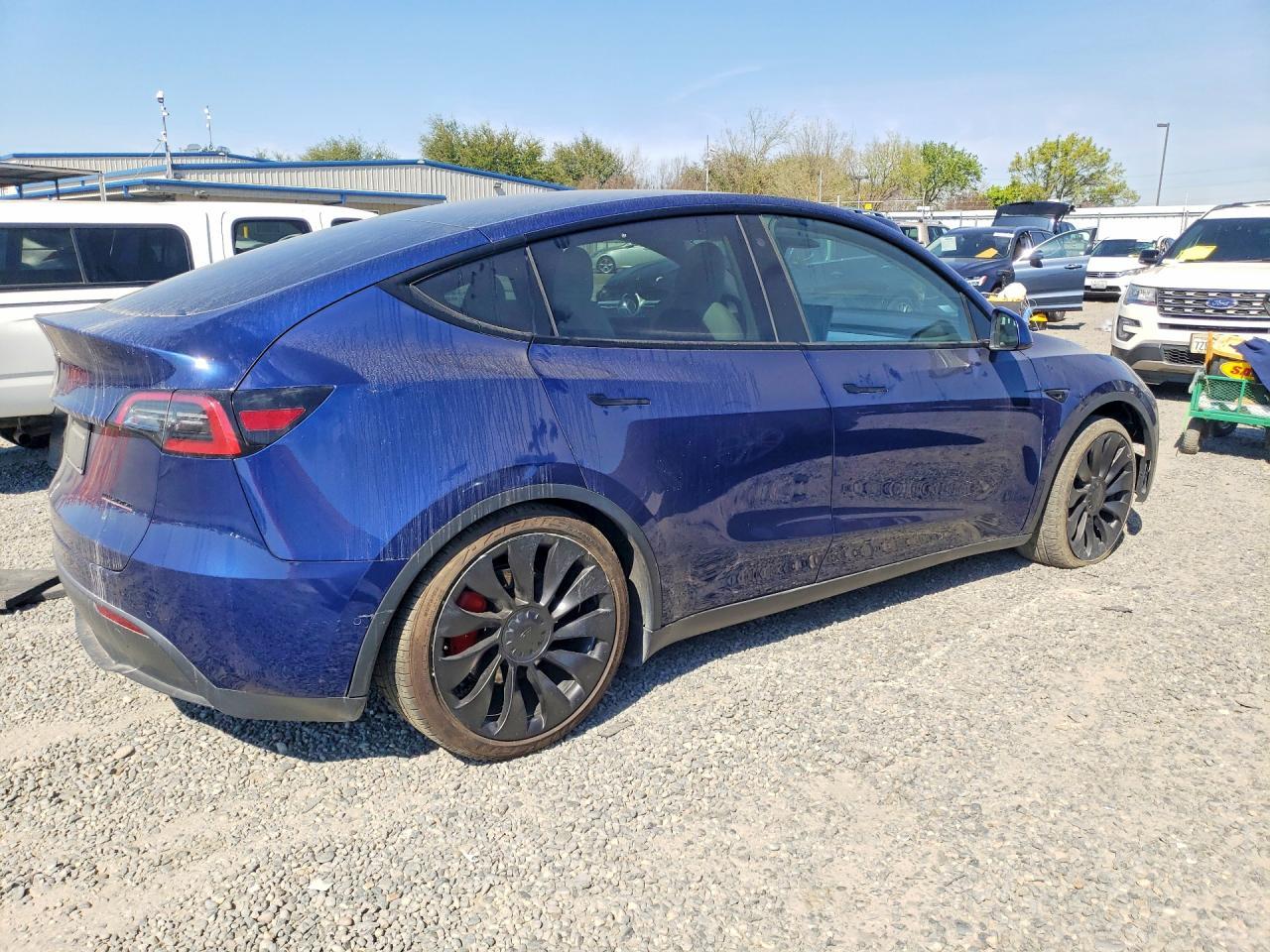 2022 Tesla Model Y - Фото 3