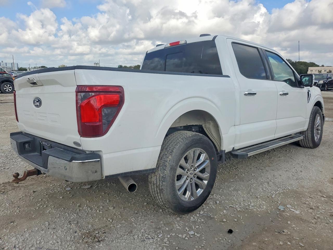 2024 Ford F150 Xlt - Image 3