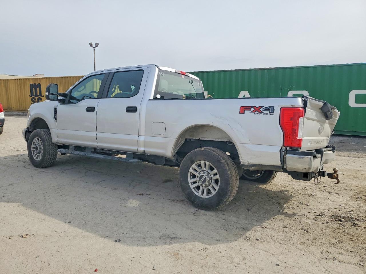 2019 Ford F250 Super Duty - Фото 2