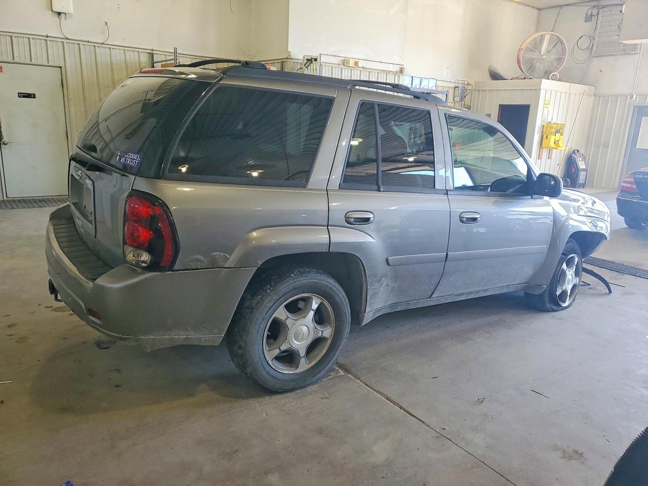 2008 Chevrolet Trailblazer Ls - Image 3