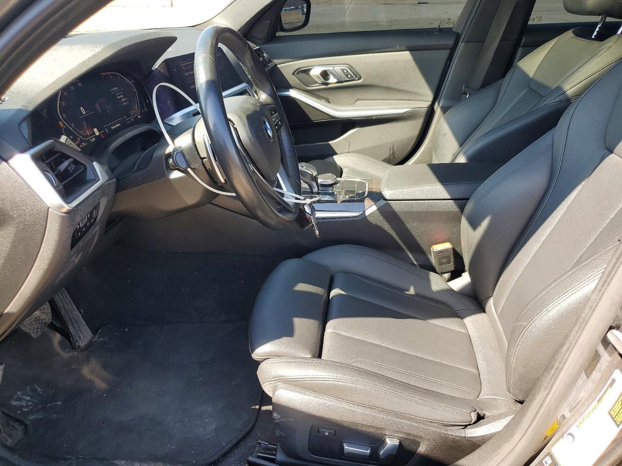 2019 BMW 330Xi - Фото 7