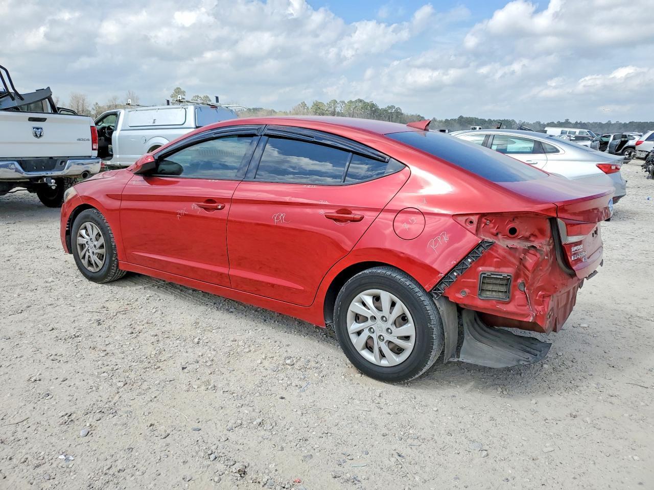 2017 Hyundai Elantra Se - Image 2