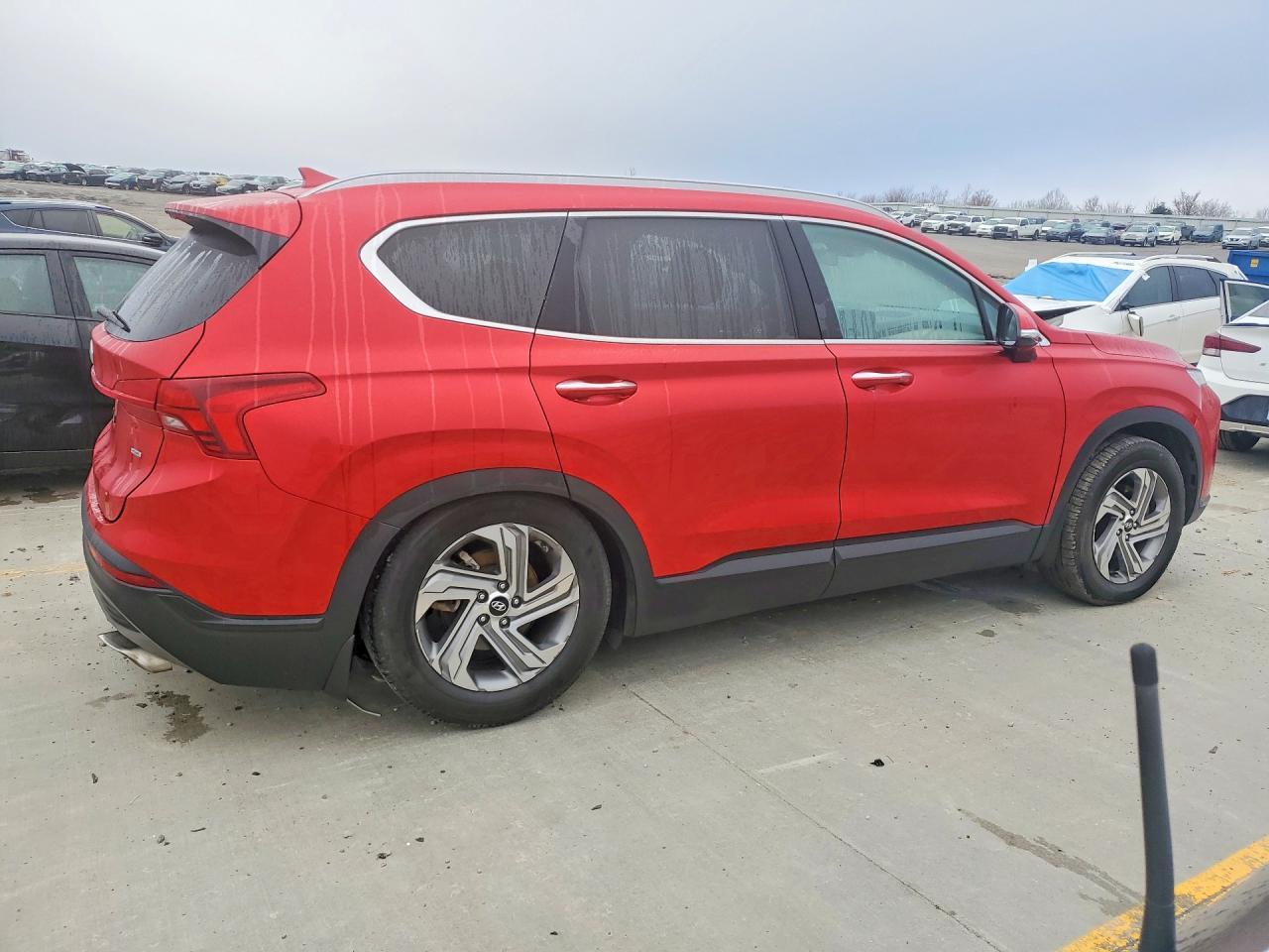 2023 Hyundai Santa Fe - Image 3