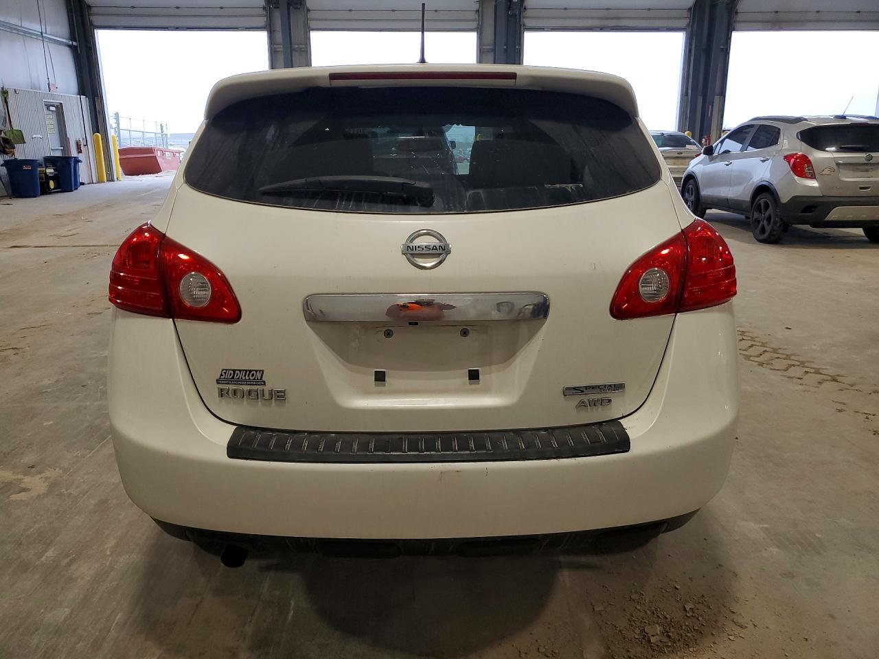 2013 Nissan Rogue S - Фото 6