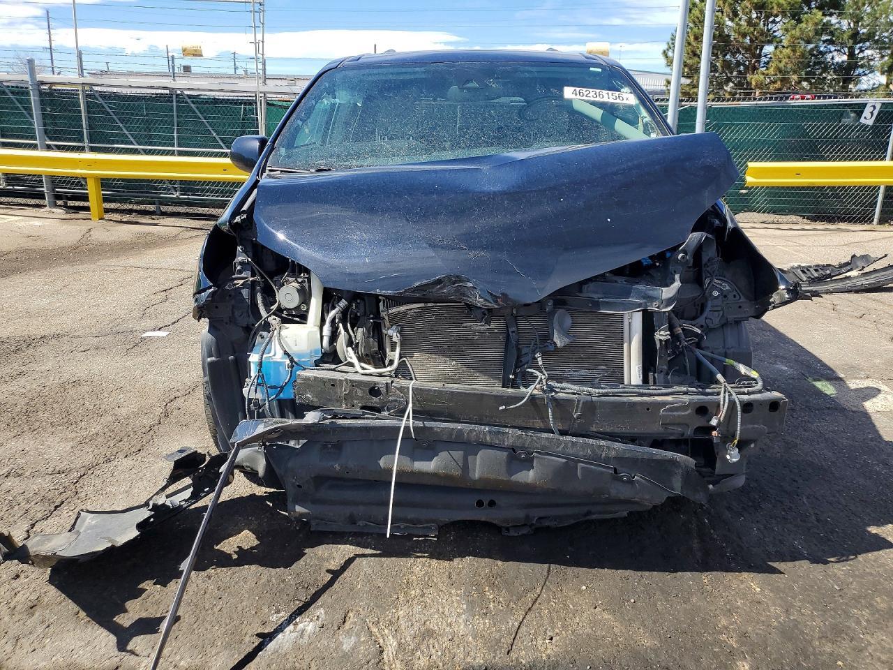 2018 Toyota Sienna Xle 8-Passenger - Фото 5