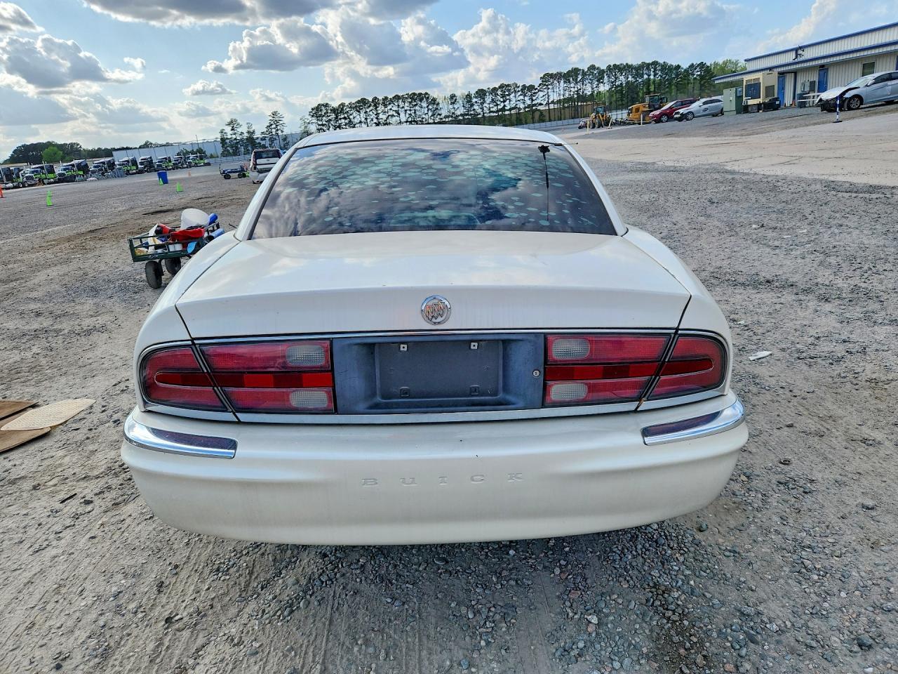 2003 Buick Park Avenue Ultra - Image 6
