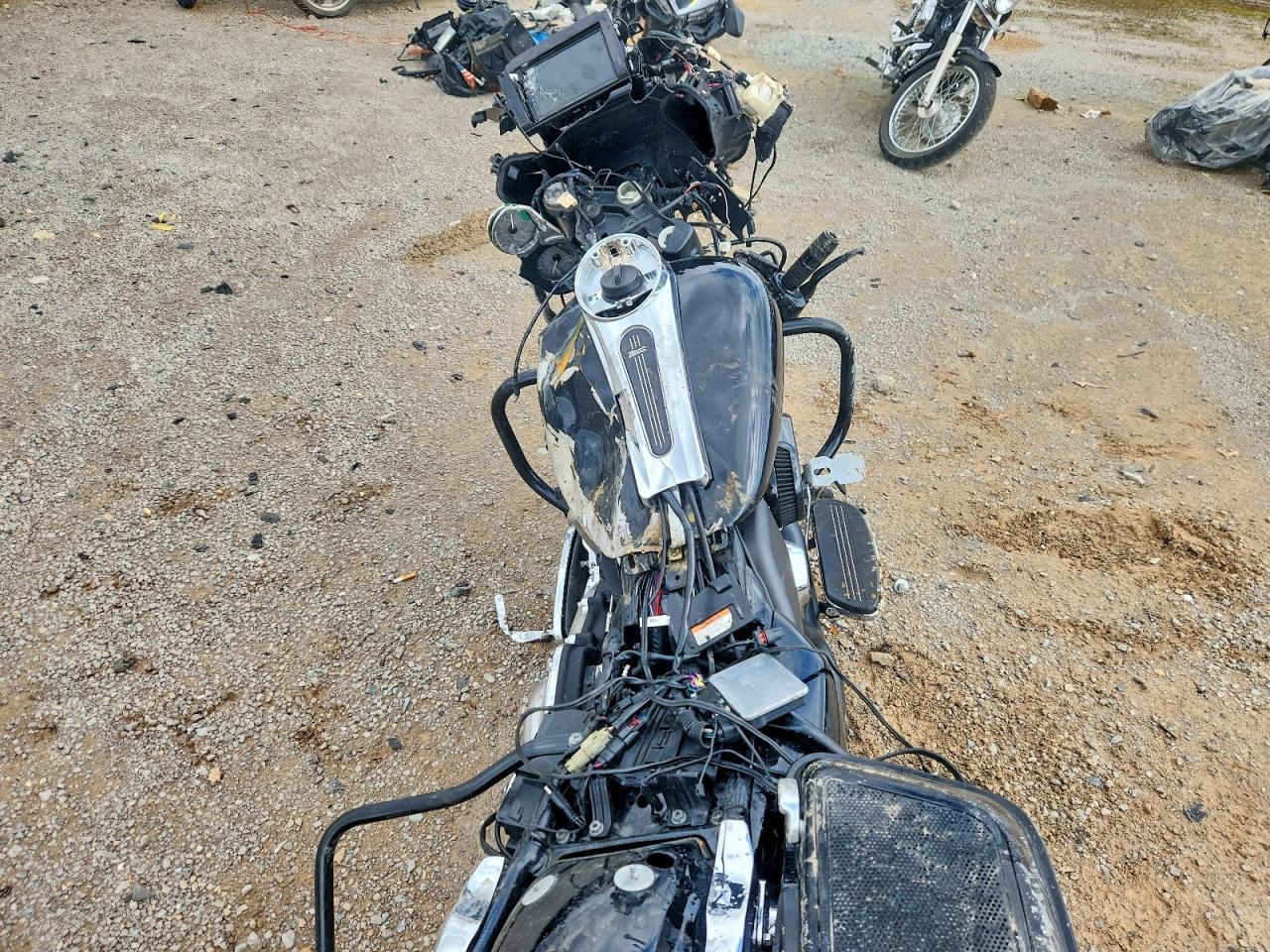 2017 Harley-Davidson Fltrx Road Glide - Фото 6