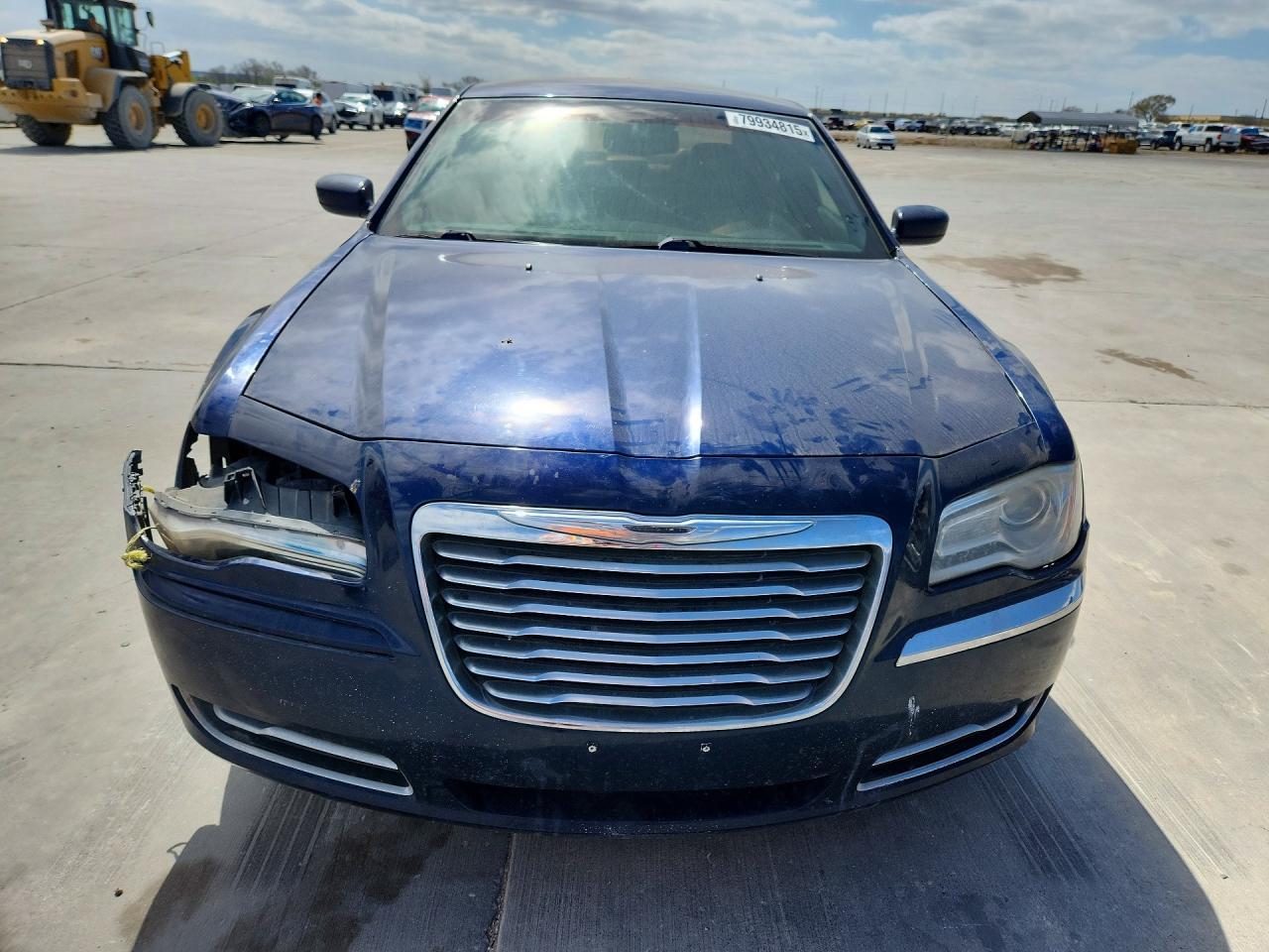 2014 Chrysler 300 - Image 5