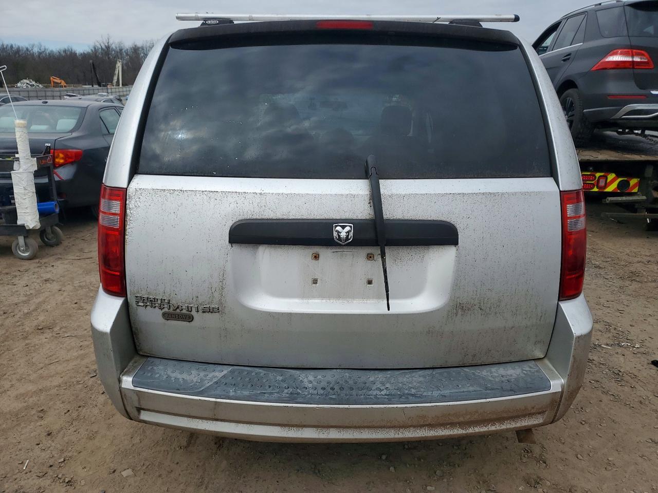2008 Dodge Grand Caravan - Image 6