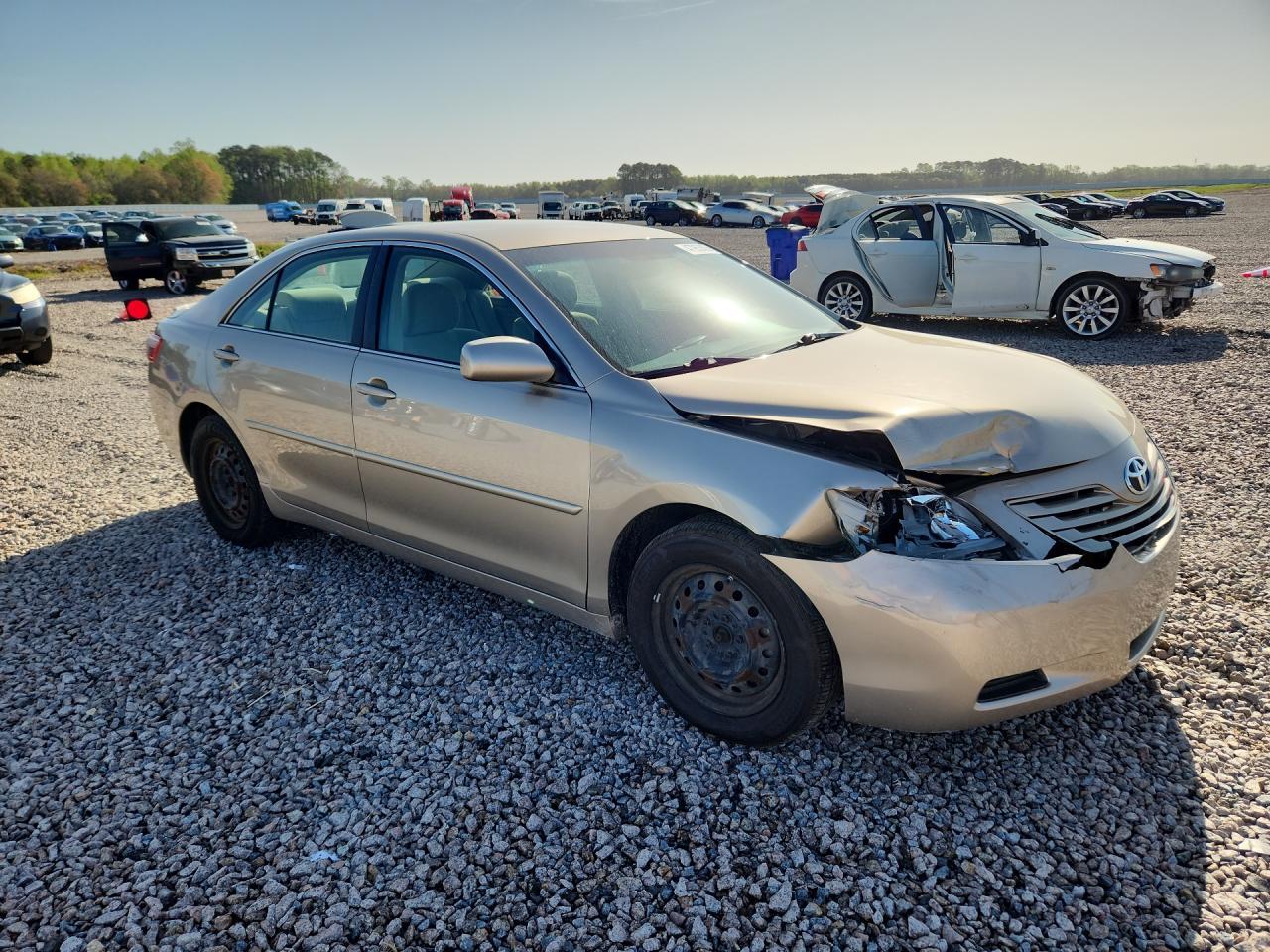 2009 Toyota Camry Le - Image 4