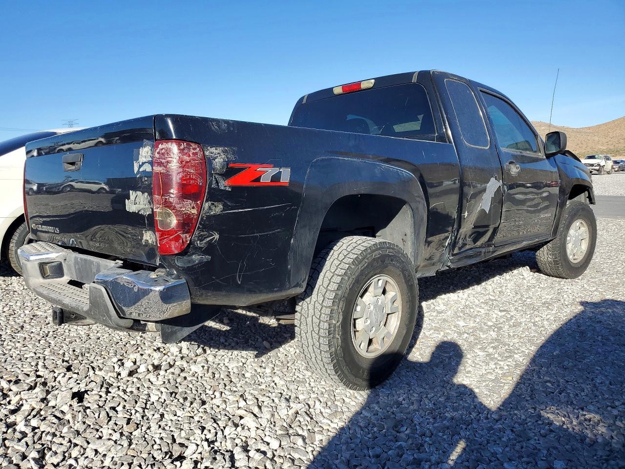2005 Chevrolet Colorado - Image 3